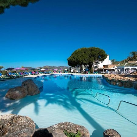Lovely 2 Bedroom In Capuchinos, San Juan De Capistrano, Nerja Exteriör bild