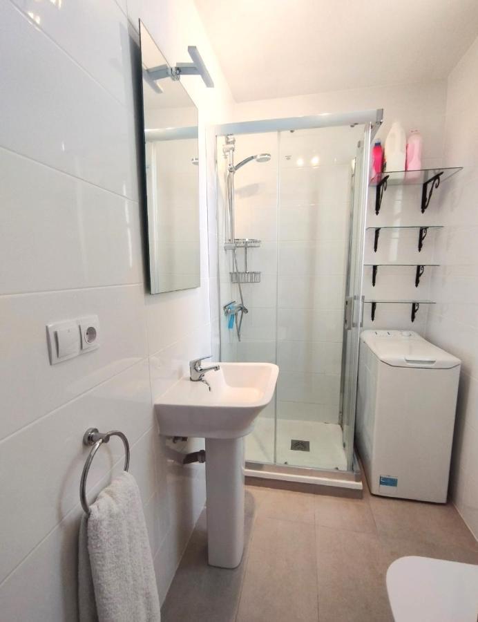 Lovely 2 Bedroom In Capuchinos, San Juan De Capistrano, Nerja Exteriör bild